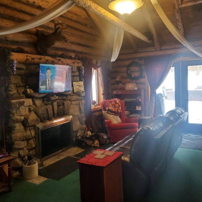 1913 Love Shack Bethel White Lake Ny Buitenkant foto