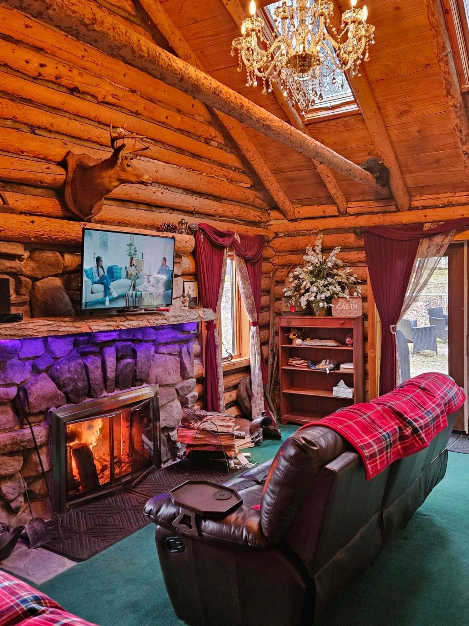 1913 Love Shack Bethel White Lake Ny Buitenkant foto
